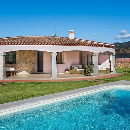 Iris Villa